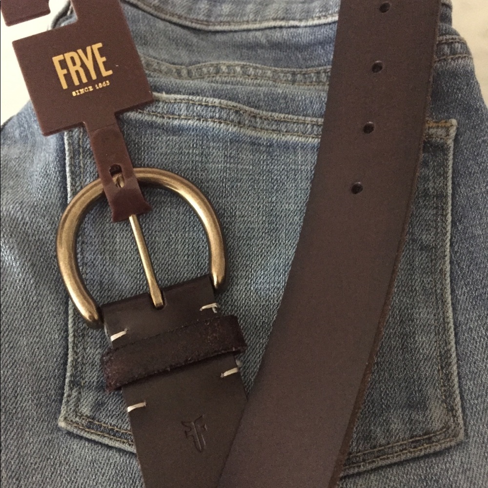 Available until 10am EST 9/5/19. NWT FRYE Belt!
